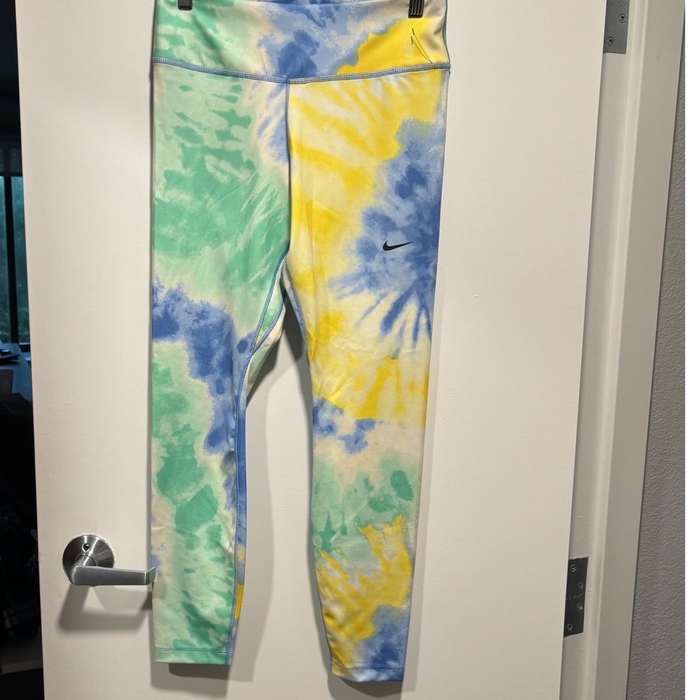 Nike Leggings Womens M Blue Yellow Tie Dye NWOT Dri-FIT Athletic Tights